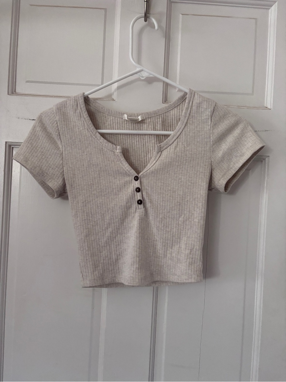 Bozzolo Ribbed Henley Crop Top - Beige